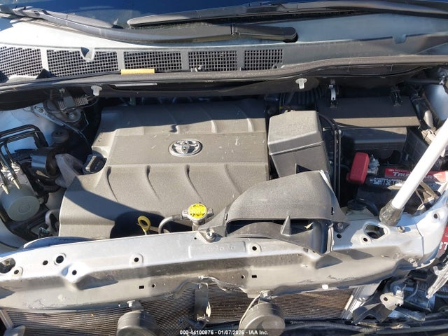 5TDKK3DCXFS611653 Toyota Sienna Le 8 Passenger