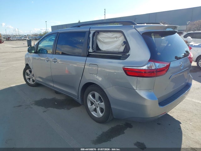 5TDKK3DCXFS611653 Toyota Sienna Le 8 Passenger