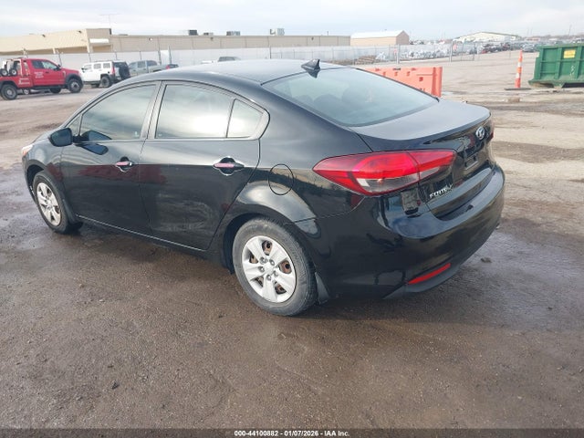 3KPFK4A75JE241441 KIA FORTE LX