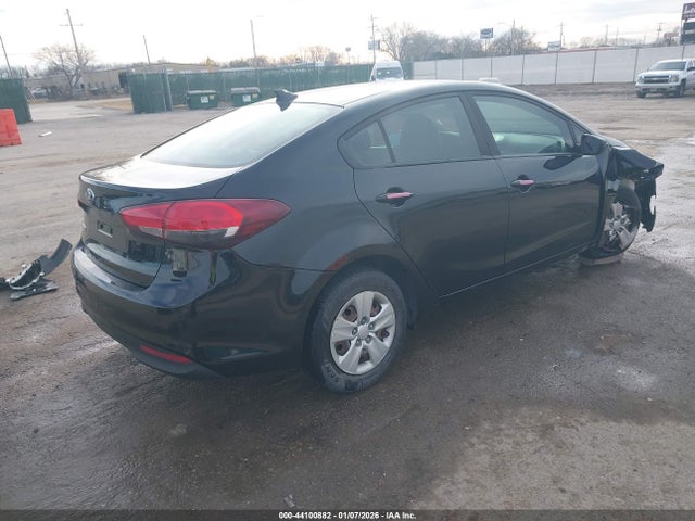 3KPFK4A75JE241441 KIA FORTE LX
