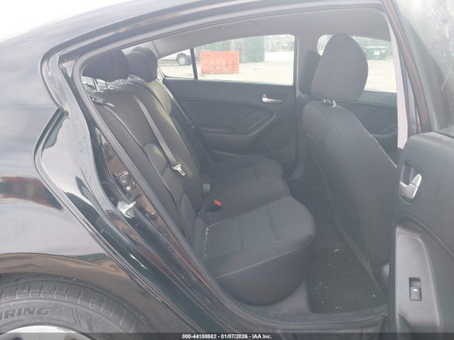 3KPFK4A75JE241441 KIA FORTE LX
