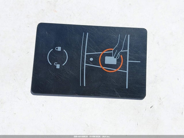 2023 TESLA MODEL 3 5YJ3E1EA4PF562145 Photo 10