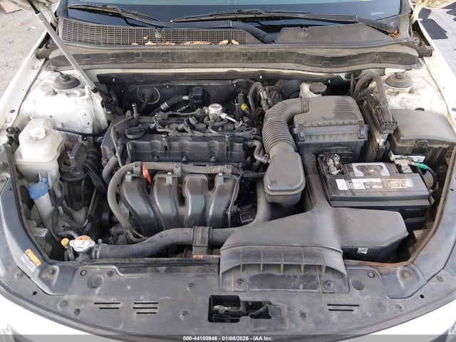KNAGM4A78F5628600 KIA Optima Lx