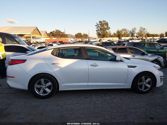 KNAGM4A78F5628600 KIA Optima Lx