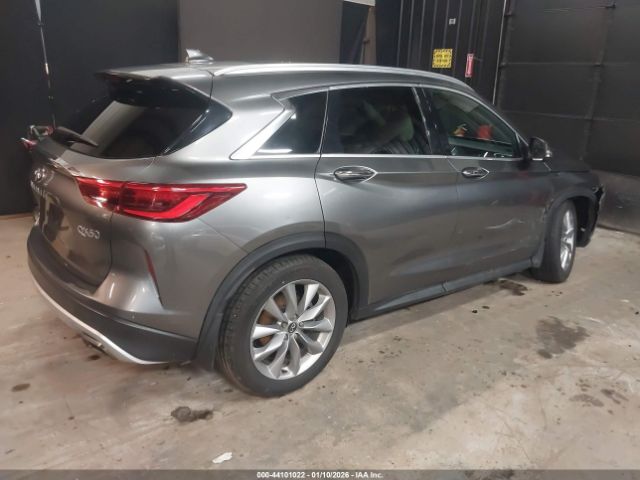 2019 INFINITI QX50 3PCAJ5M33KF147758 Photo 3