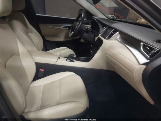 2019 INFINITI QX50 3PCAJ5M33KF147758 Photo 4