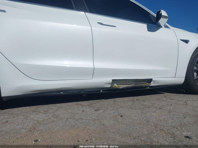 2018 TESLA MODEL 3 5YJ3E1EA4JF057620 Photo 5