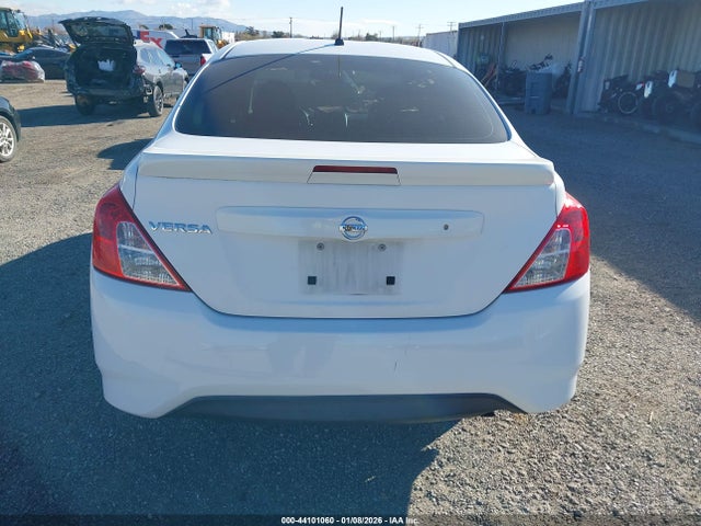 Nissan Versa 1.6 S+ 2018 3N1CN7AP1JL871595 Image 16