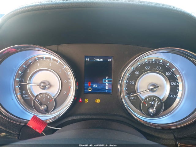 Продажа на аукционе авто 2014 Chrysler 300 Uptown Edition, vin: 2C3CCAAGXEH343198, номер лота: 44101061