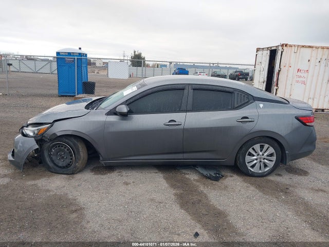 3N1AB8BV1NY239532 Nissan Sentra S Xtronic Cvt