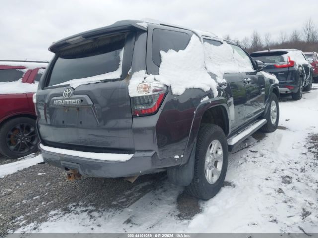 2018 TOYOTA 4RUNNER JTEBU5JR6J5492122 Photo 3