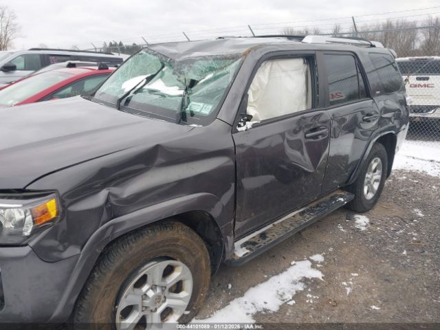 2018 TOYOTA 4RUNNER JTEBU5JR6J5492122 Photo 5