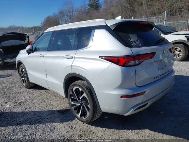 2022 MITSUBISHI OUTLANDER JA4J4VA8XNZ082858 Photo 2