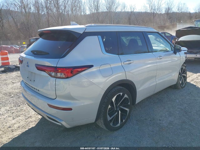 2022 MITSUBISHI OUTLANDER JA4J4VA8XNZ082858 Photo 3