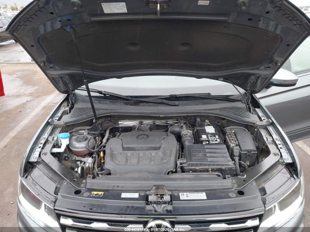 3VV1B7AX5JM090409 Volkswagen Tiguan 2.0t S