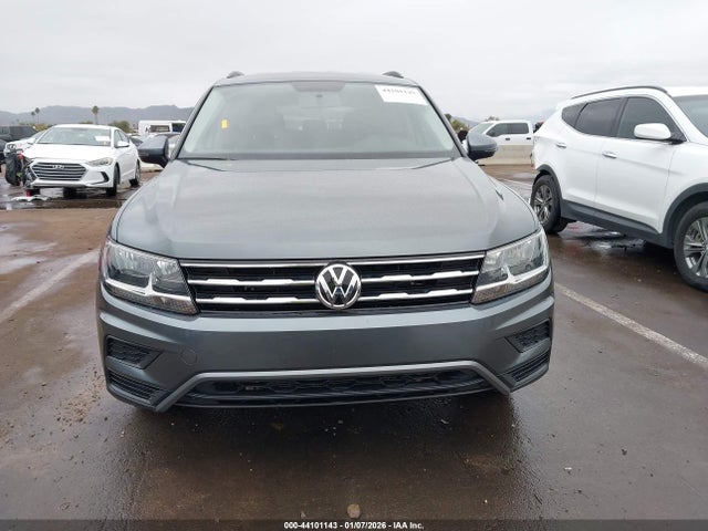 3VV1B7AX5JM090409 Volkswagen Tiguan 2.0t S