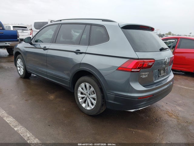 3VV1B7AX5JM090409 Volkswagen Tiguan 2.0t S
