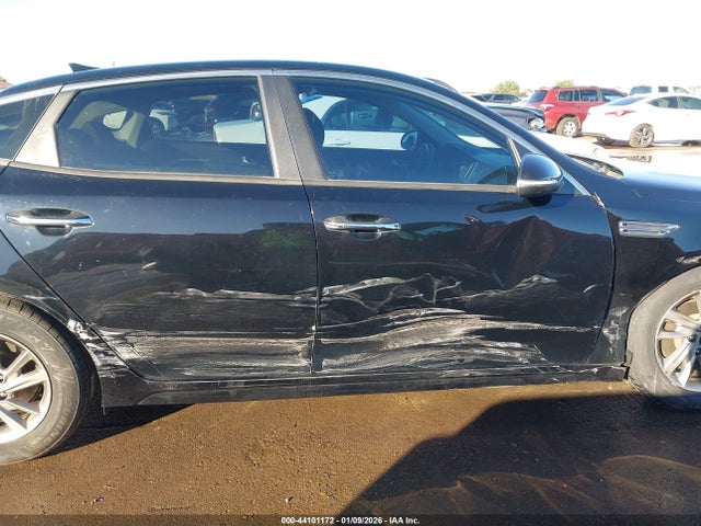 5XXGT4L37KG332702 KIA Optima Lx