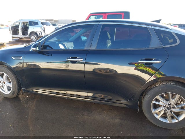 5XXGT4L37KG332702 KIA Optima Lx