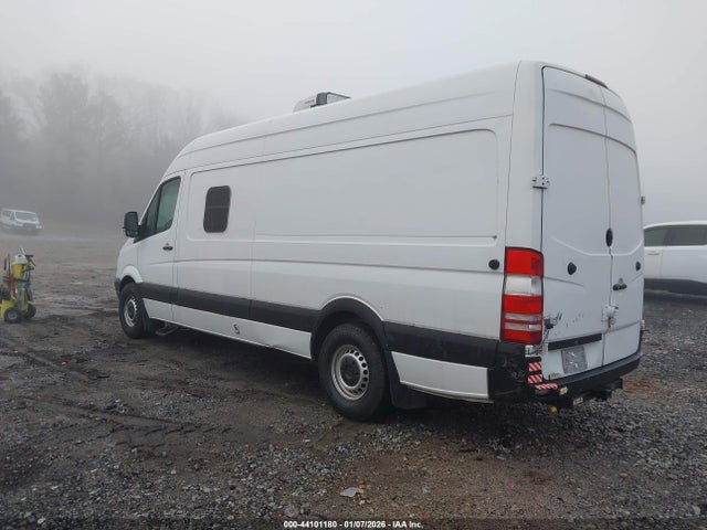 2010 Freightliner Sprinter 2500 მანქანა იყიდება აუქციონზე, vin: WDYPE8CC5A5494983, აუქციონის ნომერი: 44101180
