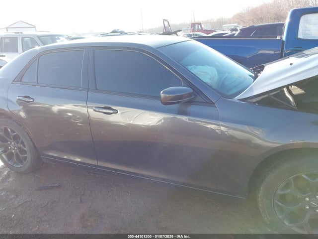 Aukcja sprzedaży 2019 Chrysler 300 300s Awd, vin: 2C3CCAGG9KH569784, numer aukcji: 44101200