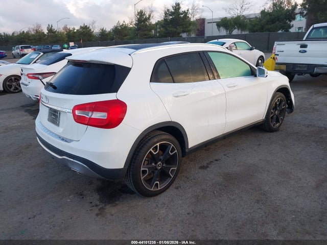 2020 MERCEDES-BENZ GLA 250 W1NTG4EB2LU040256 Photo 3