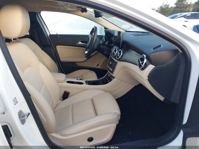 2020 MERCEDES-BENZ GLA 250 W1NTG4EB2LU040256 Photo 4