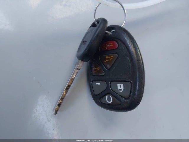 44101242 :رقم المزاد ، 1GKFC13008R226893 vin ، 2008 Gmc Yukon Slt مزاد بيع