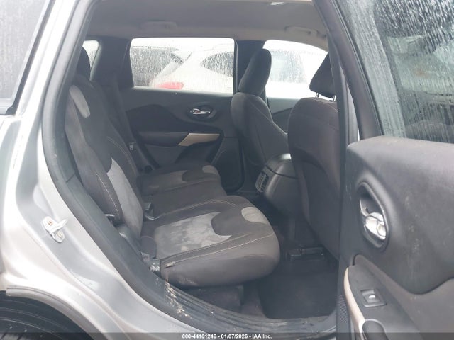 Продаж на аукціоні авто 2017 Jeep Cherokee Altitude Fwd, vin: 1C4PJLAB6HW652773, номер лоту: 44101246