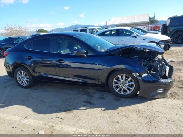 JM1BM1U77G1311245 Mazda Mazda3 I Sport