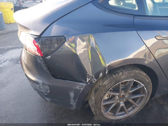 Tesla Model 3 Rear-wheel Drive 2023 5YJ3E1EA8PF561600 Image 21
