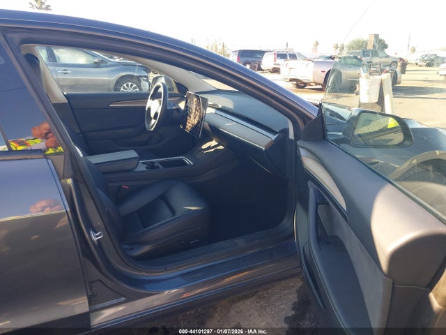 2023 TESLA MODEL 3 5YJ3E1EA8PF561600 Photo 4