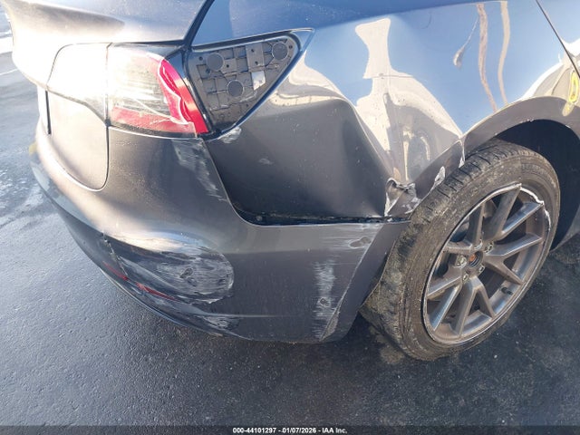 2023 TESLA MODEL 3 5YJ3E1EA8PF561600 Photo 5
