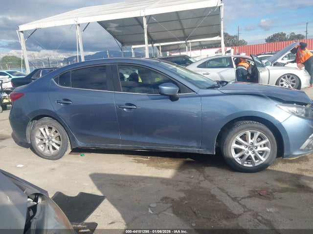 3MZBM1V73FM144928 Mazda Mazda3 I Touring