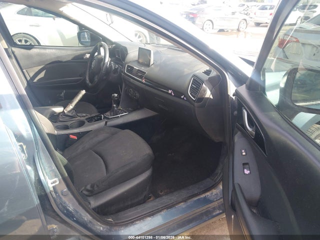 3MZBM1V73FM144928 Mazda Mazda3 I Touring