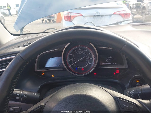 3MZBM1V73FM144928 Mazda Mazda3 I Touring