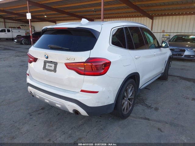 2018 BMW X3 5UXTR9C52JLD57213 Photo 3