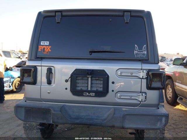 1C4HJXDN9LW220253 Jeep Wrangler Unlimited Sport S 4x4