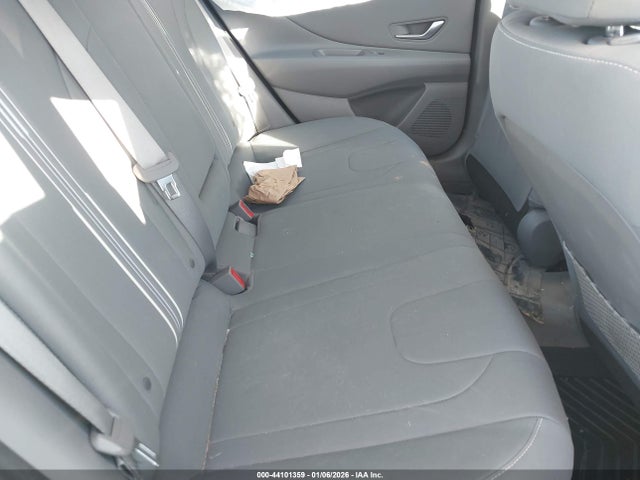 5NPLN4AG4NH064585 Hyundai ELANTRA SEL