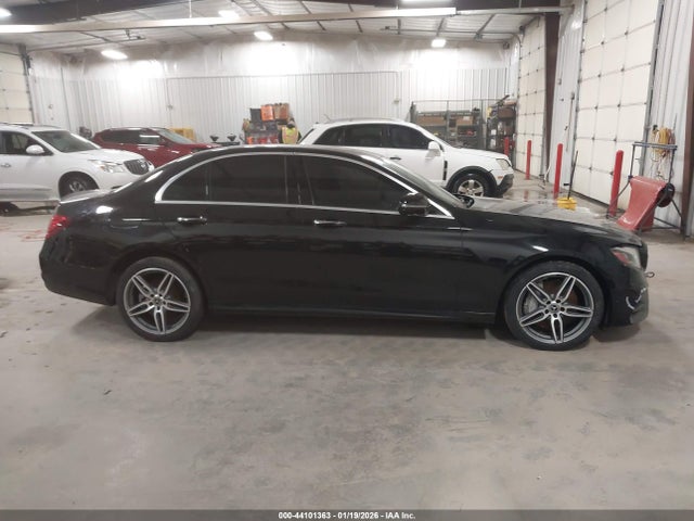 Aukcja sprzedaży 2018 Mercedes-benz E 300, vin: WDDZF4JB7JA343340, numer aukcji: 44101363