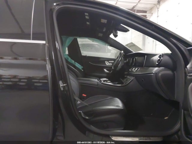 Aukcja sprzedaży 2018 Mercedes-benz E 300, vin: WDDZF4JB7JA343340, numer aukcji: 44101363