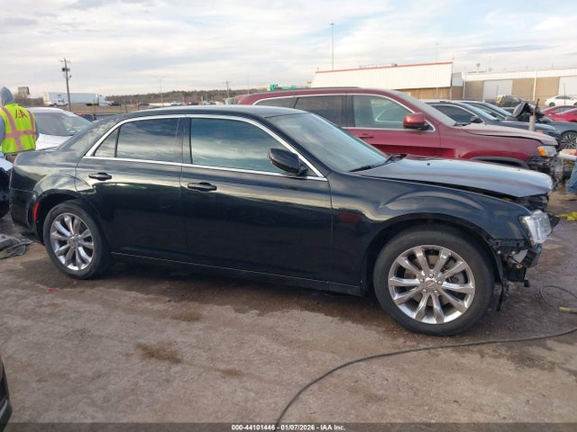 Aukcja sprzedaży 2015 Chrysler 300 Limited, vin: 2C3CCARG3FH876399, numer aukcji: 44101446