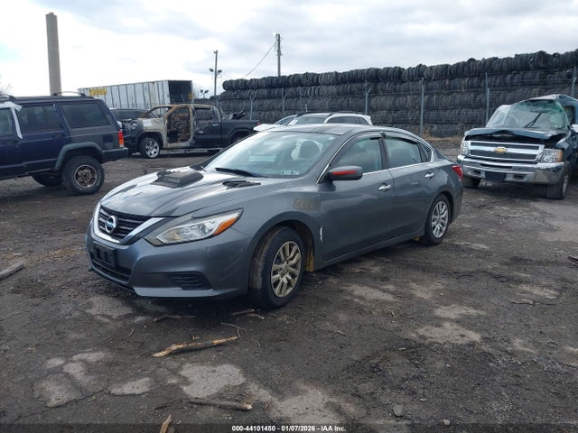 1N4AL3AP3HN346458 Nissan Altima 2.5 S