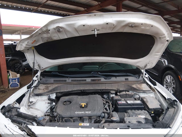 KM8K12AAXJU155444 Hyundai Kona Se