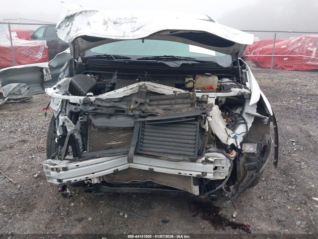 1GNERFKW0KJ298067 Chevrolet Traverse Ls