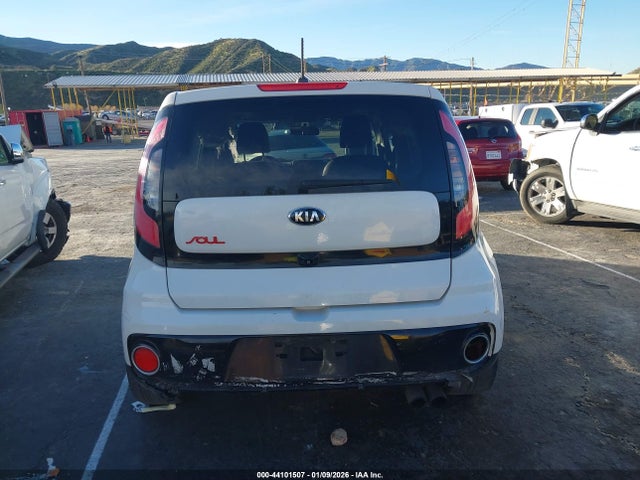 KNDJX3AA2H7501533 KIA Soul !