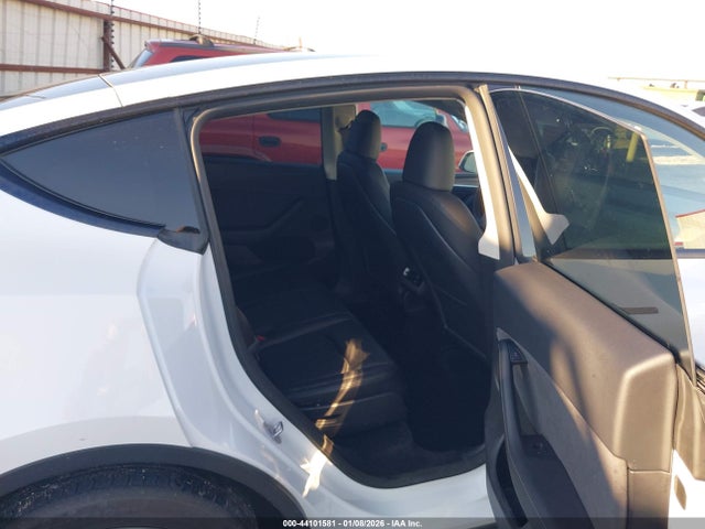 2023 TESLA MODEL Y 7SAYGAEEXPF829228 Photo 7