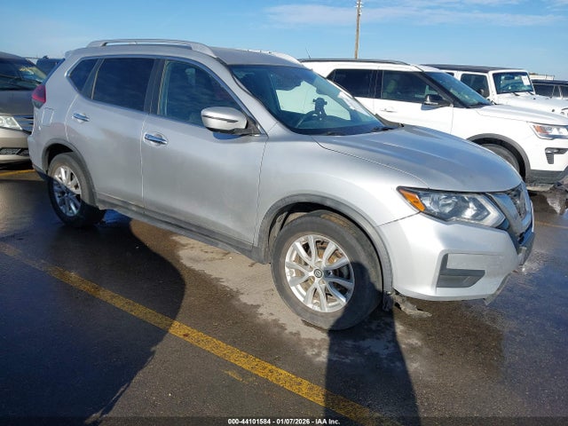 Nissan ROGUE SV 2018 KNMAT2MTXJP588333 main image