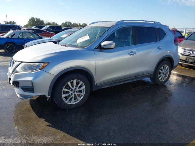 Nissan ROGUE SV 2018 KNMAT2MTXJP588333 Image 2