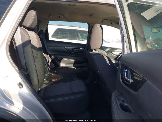Nissan ROGUE SV 2018 KNMAT2MTXJP588333 Image 8